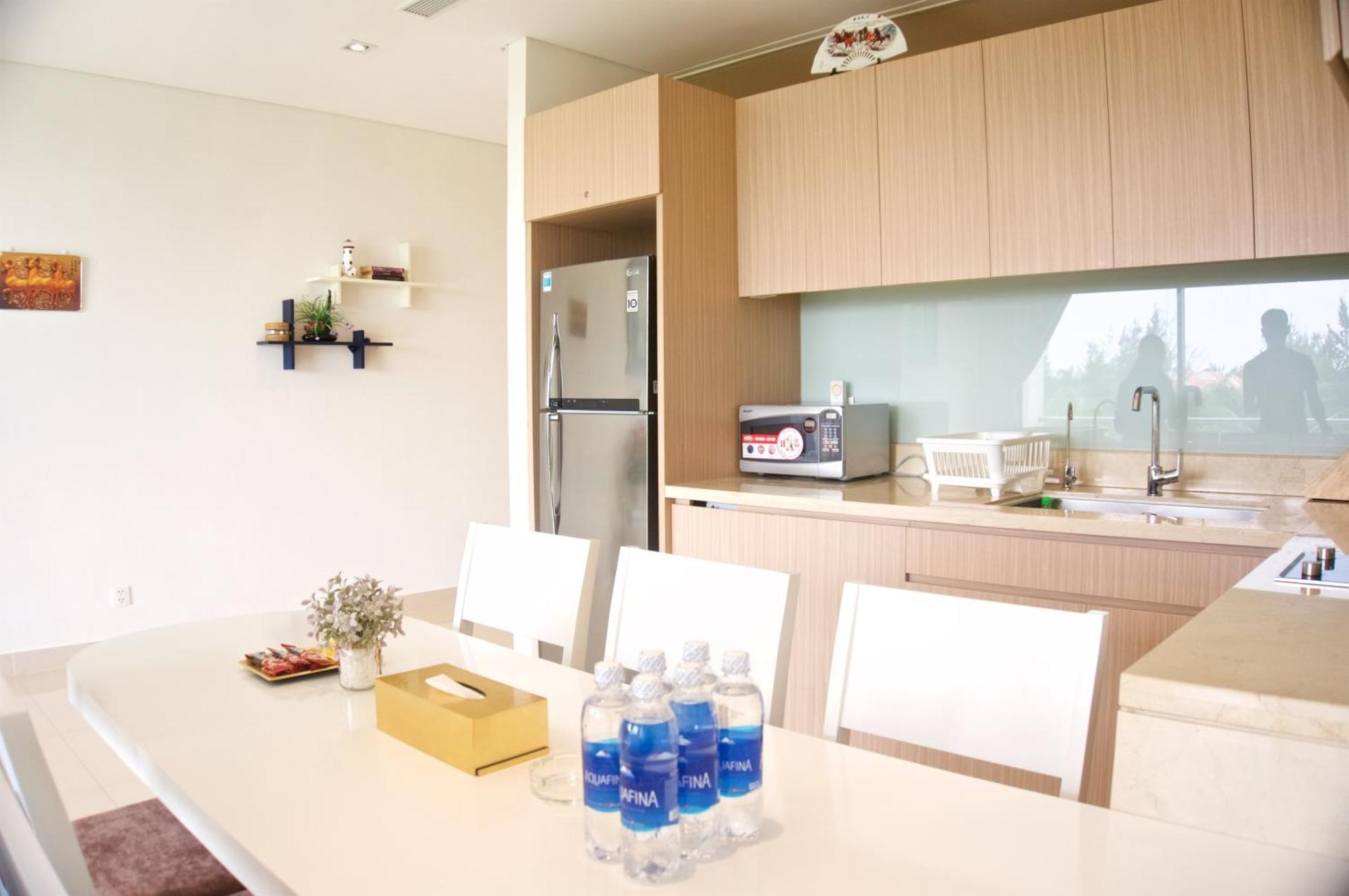 Sunshine Apartment In 5* Resort Da Nang Exteriör bild